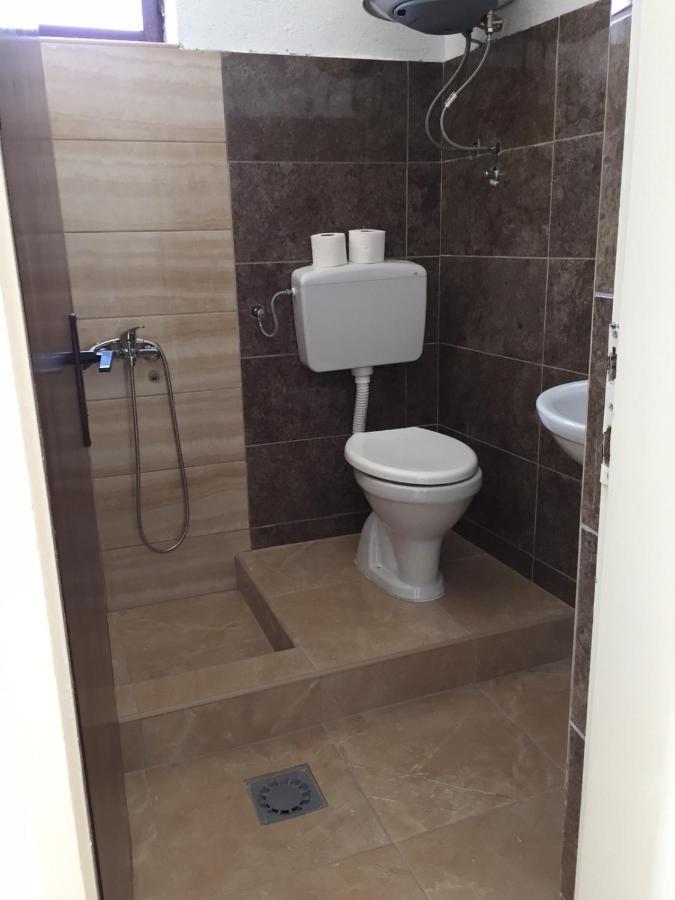 Em Apartments Ulcinj Exterior foto
