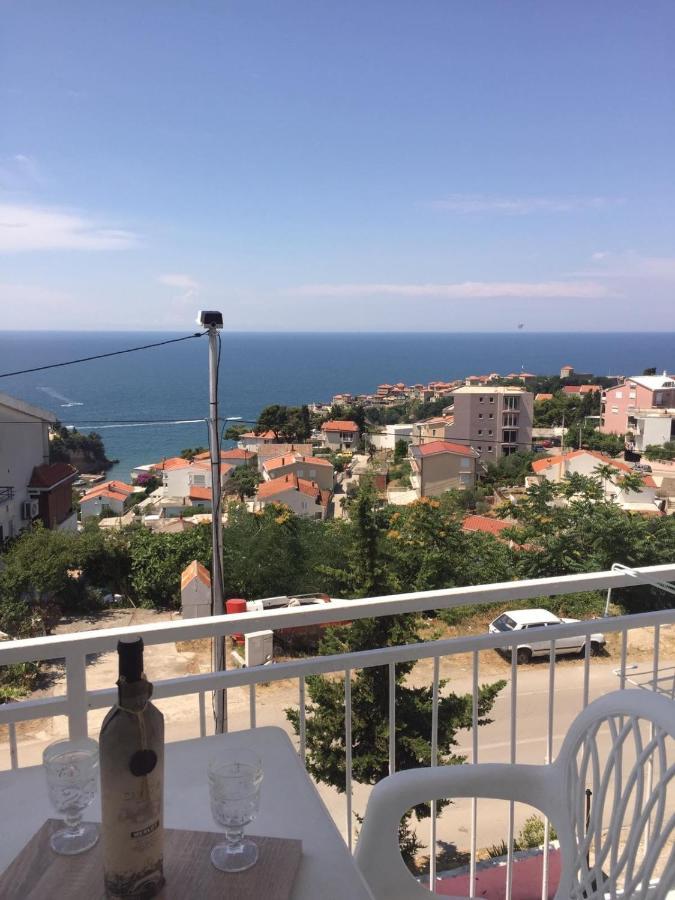 Em Apartments Ulcinj Exterior foto